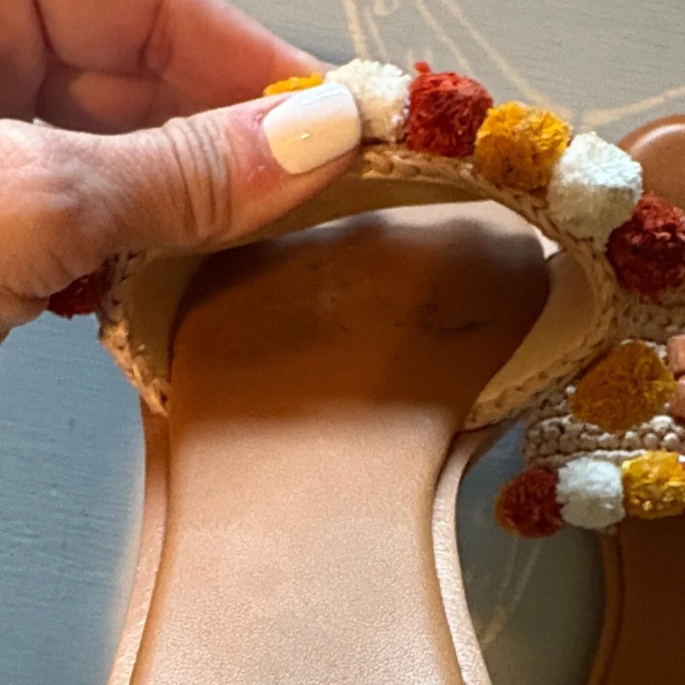 Tory Burch Tan Pom Pom Slides - Picture 5 of 6